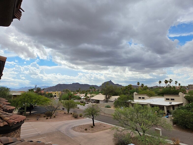 Building Photo - 11652 N Saguaro Blvd