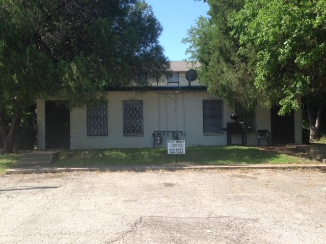 Building Photo - 1721 E. Central Texas Expressway (US 190)