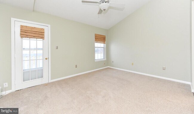 Building Photo - 2810 Yarling Ct