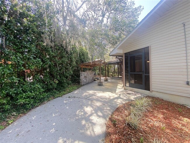 Building Photo - 994 Country Lake Cir