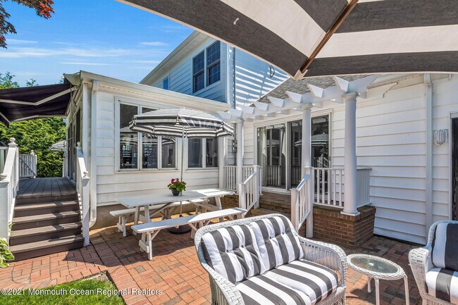 Building Photo - 200 Lorraine Ave