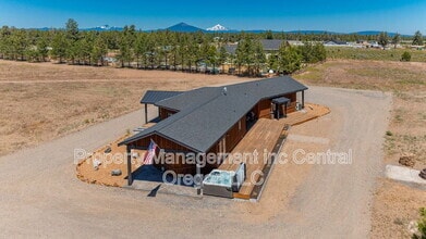 Building Photo - 66966 Gist Rd