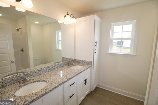 Building Photo - 101 Enclave Ct