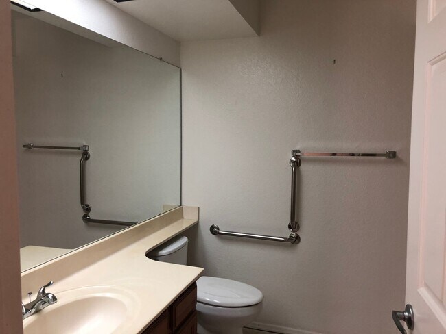 Building Photo - Wow! Long Term Unfurnished Awesome home in Leisure World a 45+ Active Adult Community.