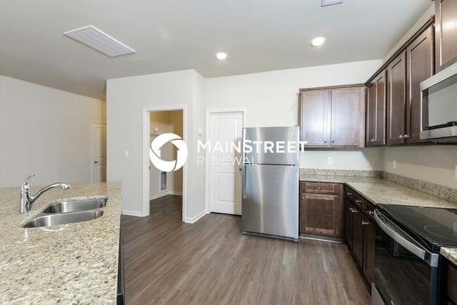 Building Photo - 3 Bedroom Pet-Friendly Home in Springville...
