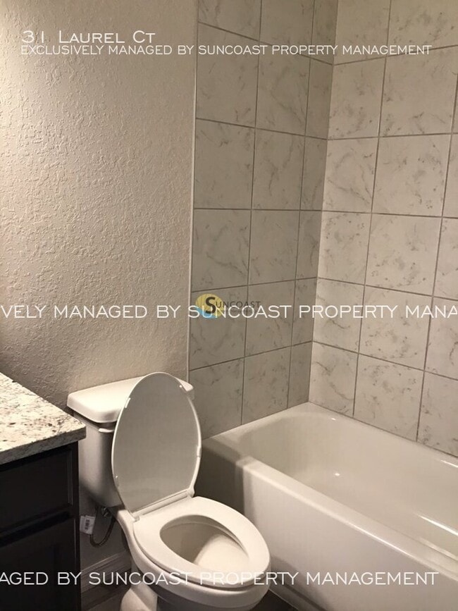 Building Photo - 31 Laurel Ct