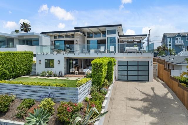 Building Photo - 5080 Carlsbad Blvd