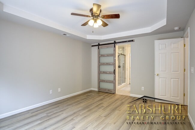 Building Photo - 852 Willow Bay Dr