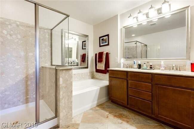 Building Photo - 3008 Bicentennial Pkwy