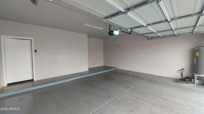 Building Photo - 1728 E Ocotillo Rd