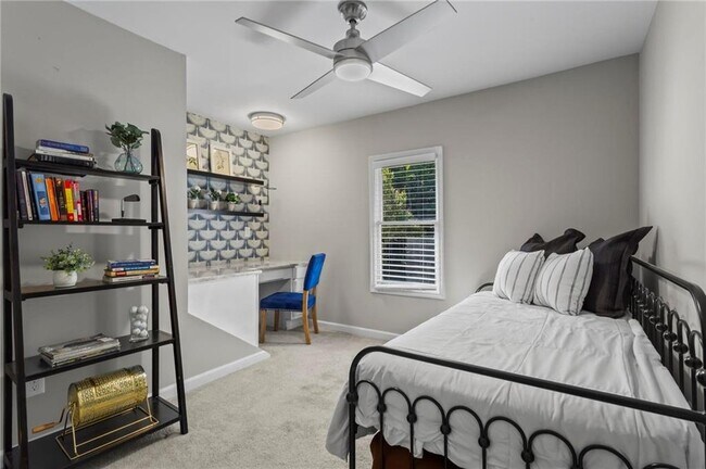 Building Photo - 28 Huntington Pl Dr