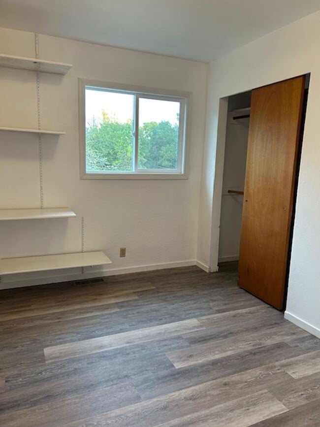 Building Photo - Charming Country Home in Petaluma – 4 Bed, 2 Bath |