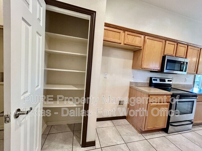 Building Photo - 629 Madeline Ct