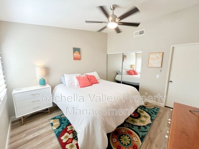 Building Photo - 55544 Laurel Valley