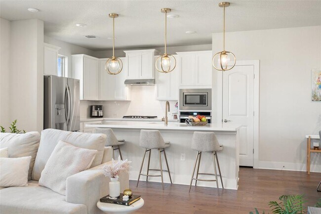 Building Photo - 8419 Laughlin Ln