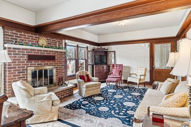 Building Photo - W14242 Hein Ln