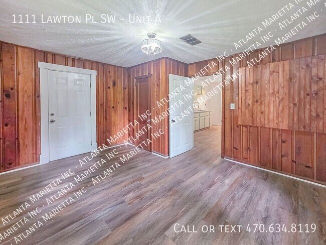 Building Photo - 1111 Lawton Pl SW