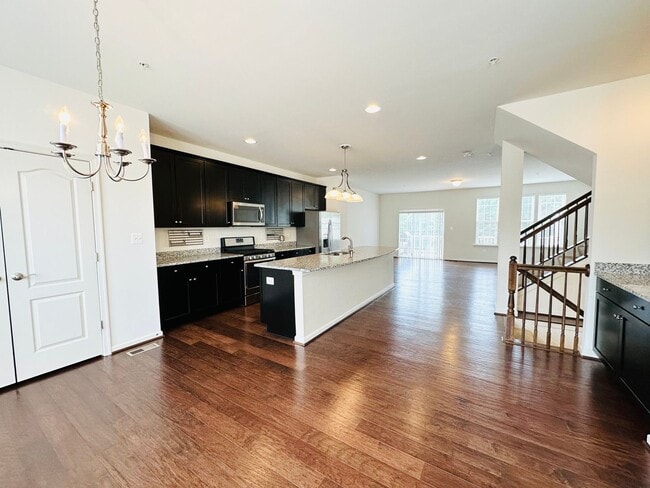 Building Photo - TOWNHOME AVAILABLE IN BALTIMORE CITY