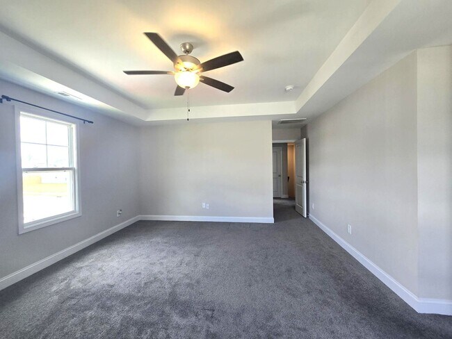 Building Photo - Raeford Rental
