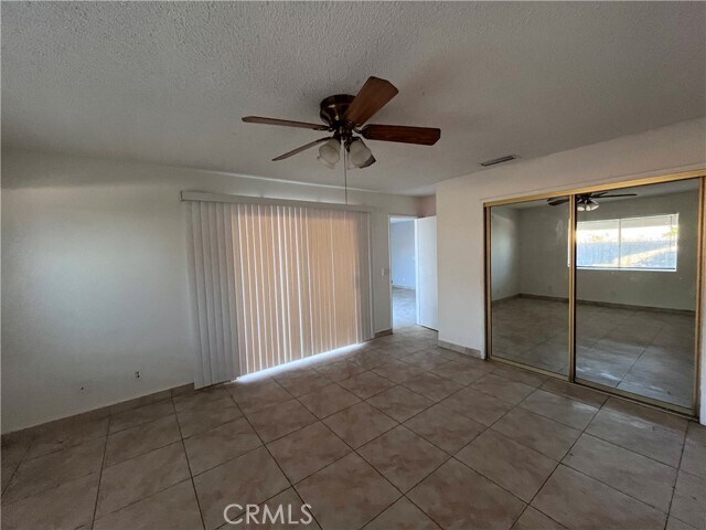 Building Photo - 43052 Charlton Ave