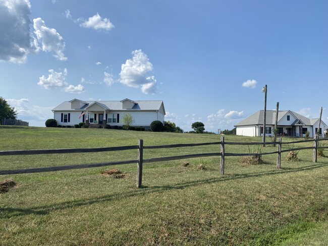 Building Photo - 149 Bowen Farm Rd