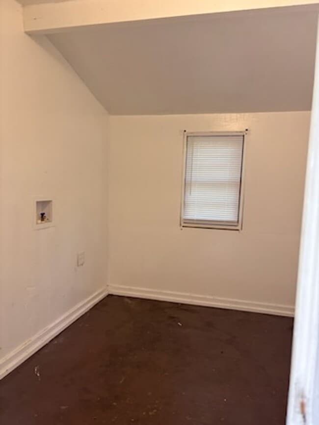 Building Photo - 2835 Teresa Dr