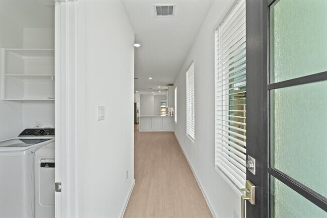 Building Photo - 6663 Sunset Velvet Dr