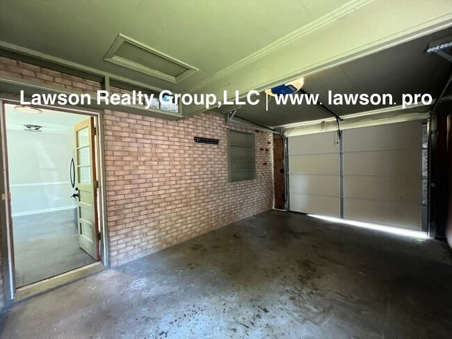 Building Photo - Updated Ranch in Glenvar with Garage and Bonus Room