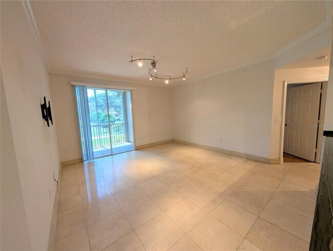 Building Photo - 5001 Baraldi Cir