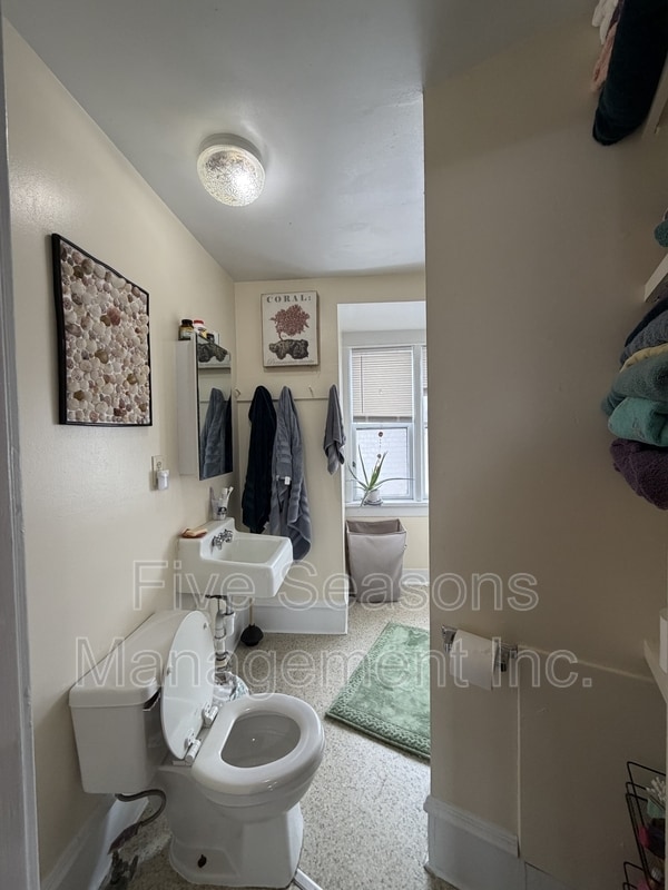 Building Photo - 10 Lafayette Pl