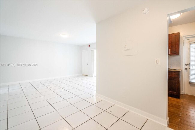 Building Photo - 7931 East Dr