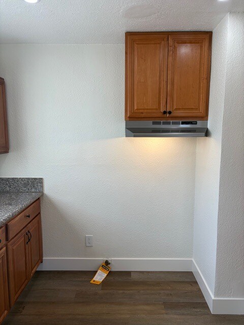 Building Photo - 4131 W 107th St