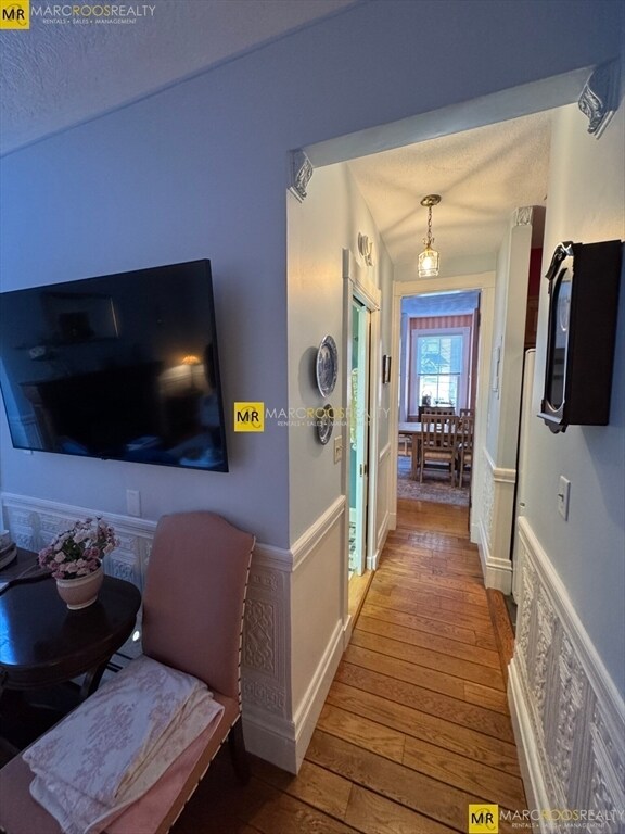 Building Photo - 437 Marlborough St