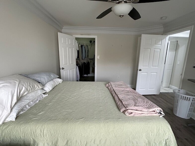 Building Photo - 12020 Amber Ridge Cir