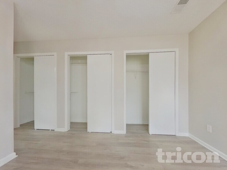 Building Photo - 3 Glen Knoll Ct