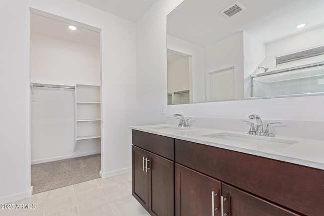 Building Photo - 7428 E Cozy Cottage Ln