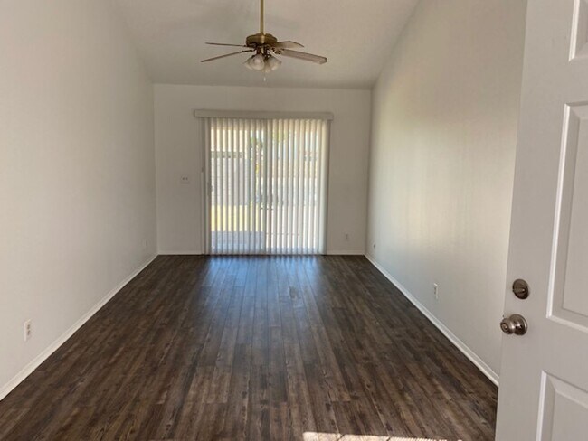Building Photo - $1,975 For Lease SFH 3 Beds-2 Baths-2 Car ...