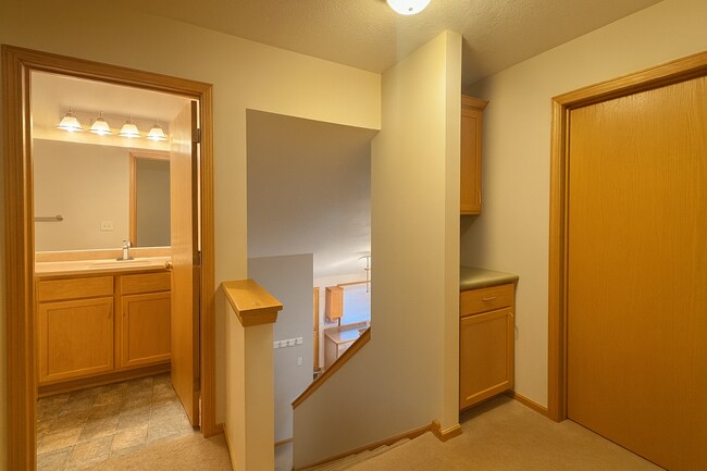 Building Photo - 1040/1044 4th St SE, Forest Lake, MN 55129 (duplex)