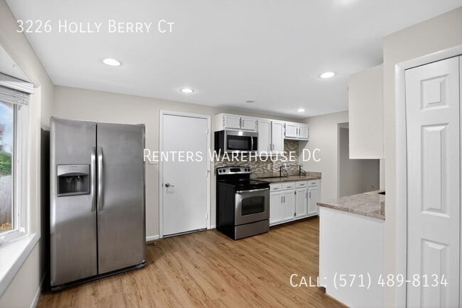 Building Photo - 3226 Holly Berry Ct