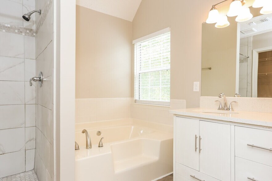 Building Photo - 5357 Knights Landing