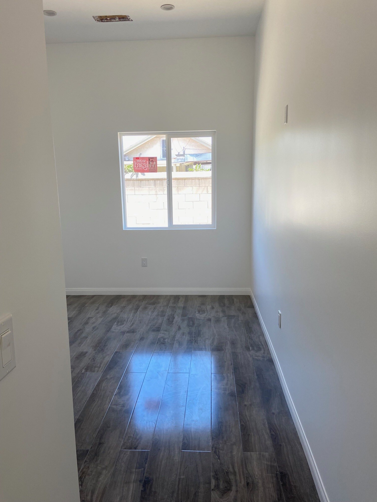 Building Photo - 1131 W 47th St