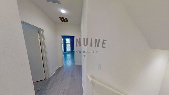 Building Photo - Beautifully Furnished 3Bd 3.5Ba Condo in Costa Mesa