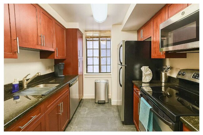Building Photo - 111-23 N 15th St