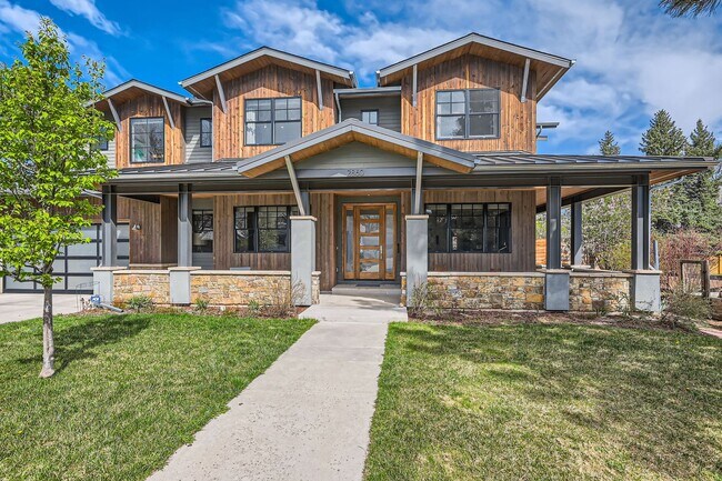 Building Photo - Refined Boulder Living - Furnished 5BDR Gem