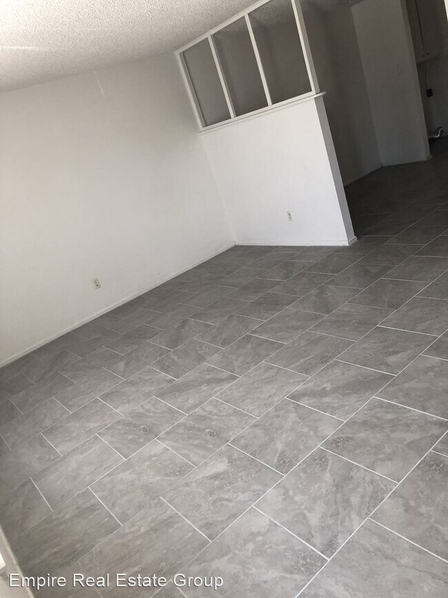 Primary Photo - 2 br, 1 bath House - 602 E. Sunset Dr