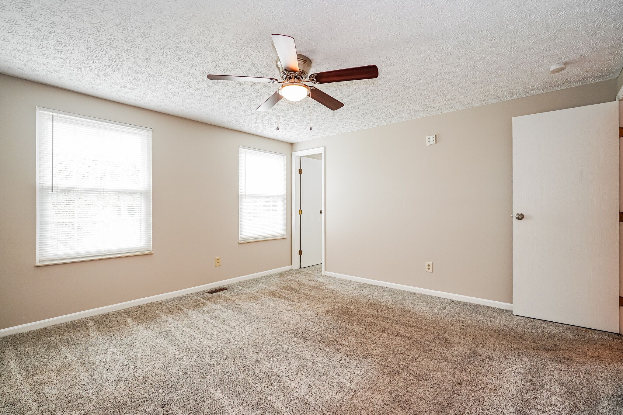 Building Photo - 3976 Maidstone Dr