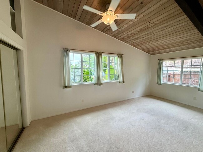 Building Photo - Bay Park Beauty | 3BD/2BA with Canyon Views & Lush Grounds