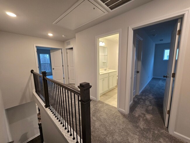 Building Photo - NEWLY BUILT END UNIT TOWNHOME