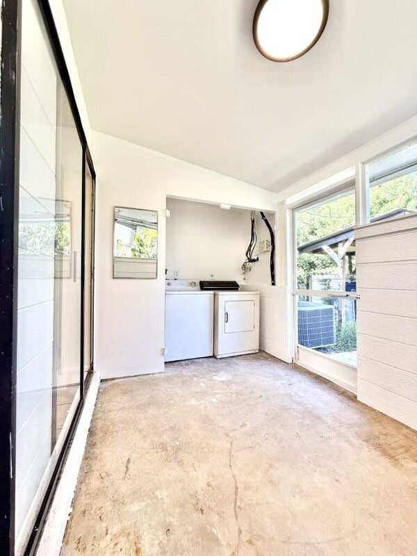 Building Photo - 603 64th Ave W