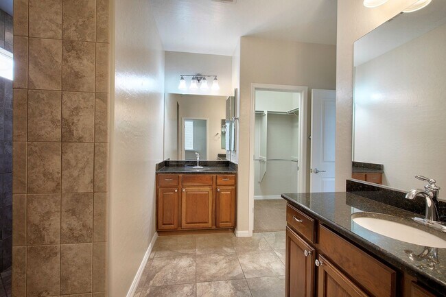 Building Photo - Summerlin - Leed Certified Home - Across the 215 from Downtown Summerlin Mall